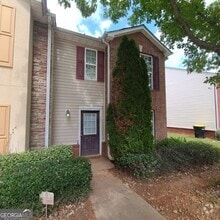 Building Photo - 2103 Grove Way
