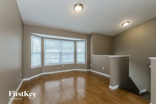 Foto del edificio - 656 Glenshee Dr