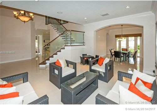 Foto del edificio - 792 Regal Cove Rd