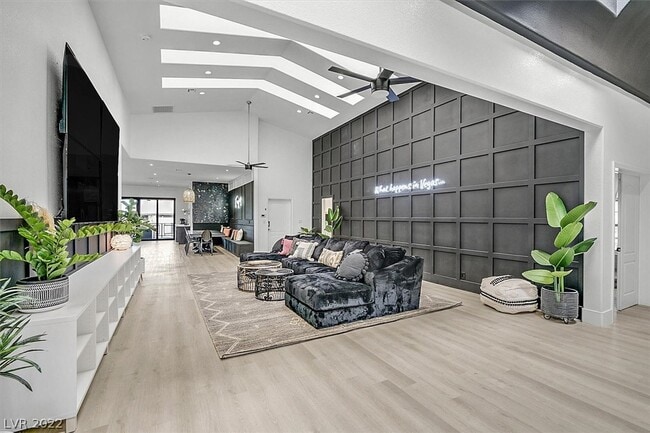 Building Photo - 956 San Gabriel Ave