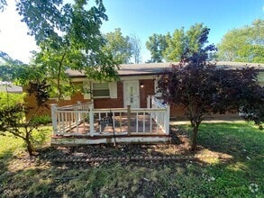 Building Photo - 8044 Beechwood Ave