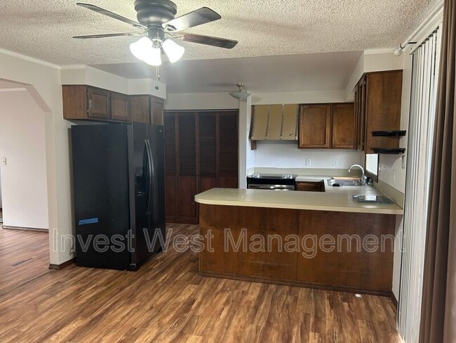 Foto del edificio - 14912 NE 47th St