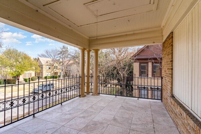 Foto del edificio - 4008 Herschel Ave