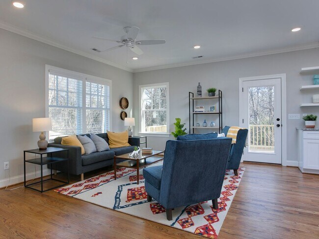 Foto del edificio - Available Now! Gorgeous 3 bedroom home close to downtown Durham!