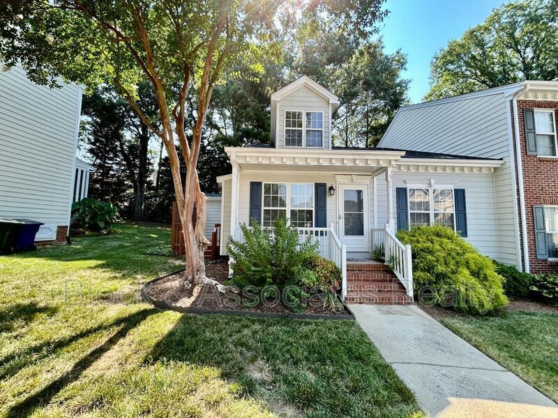 Foto principal - 2701 Sterling Park Drive
