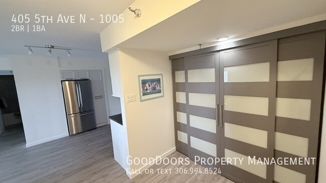 Building Photo - 405 5th Ave N