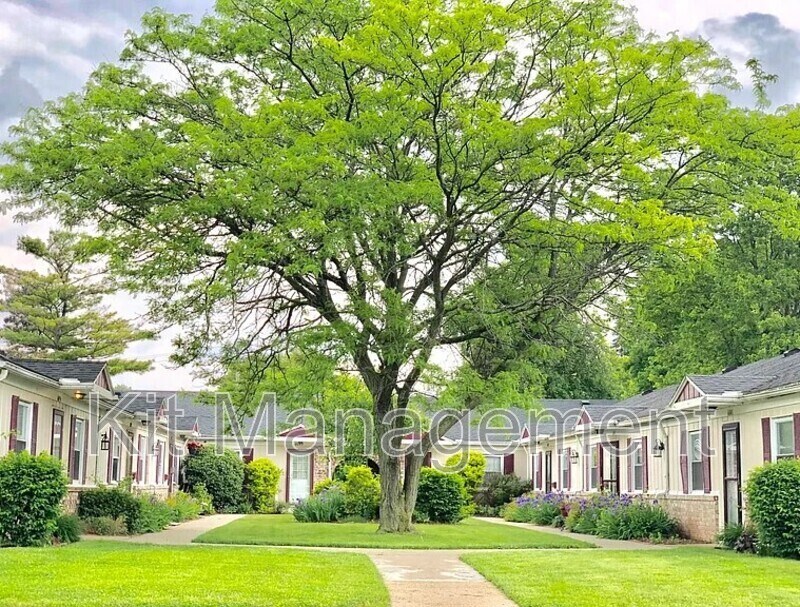 Foto principal - 6047 Lewis Ave