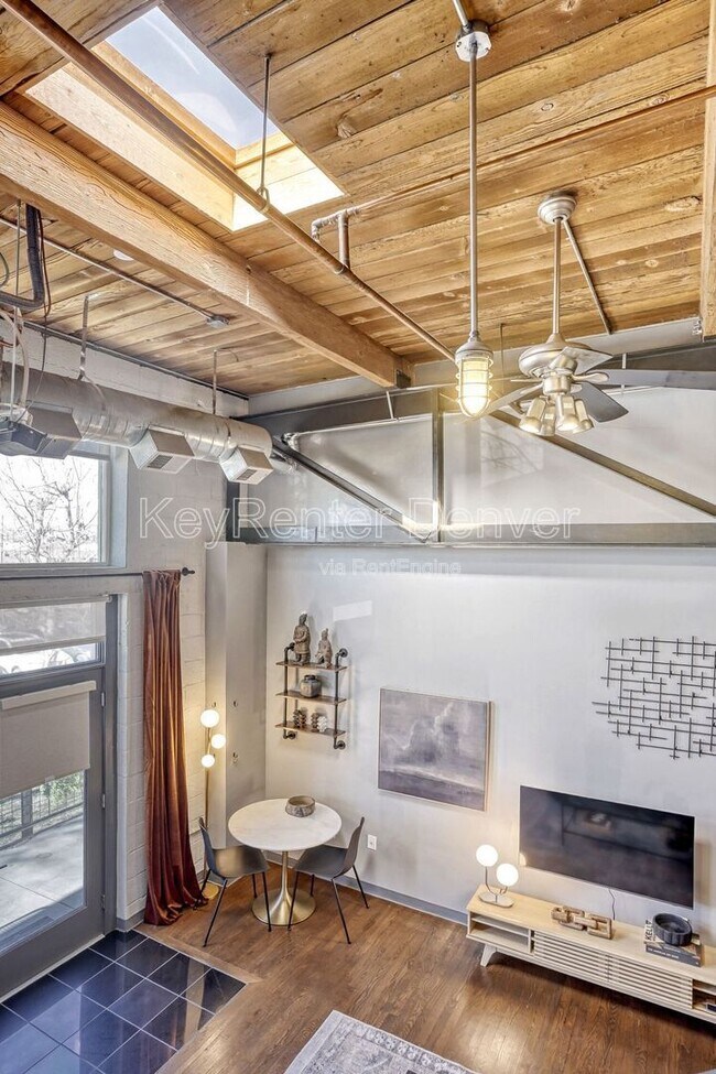 Foto del edificio - 1111 Osage St