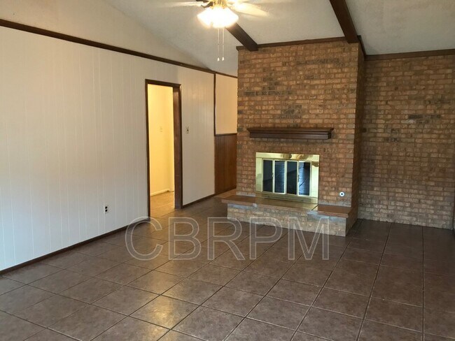 Foto del edificio - 6606 Quitman Ave