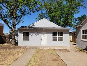 Building Photo - 1018-1020 Pile St