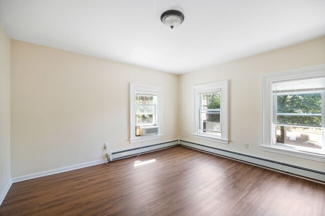 Building Photo - 312 W Madison Ave