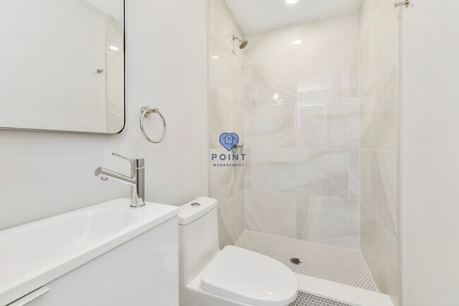 Foto del edificio - 227 Princeton St