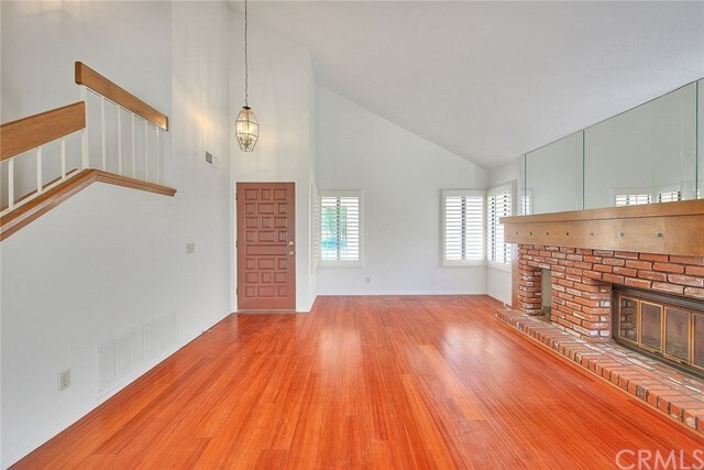 Foto del edificio - 10 Falcon Ridge Dr