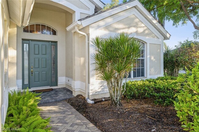 Building Photo - 1812 Winding Oaks Way