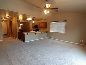 Building Photo - 4328 E Oak Ct