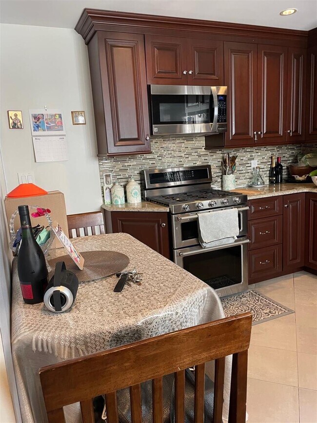 33 Lafayette St Unit 1, Arlington, MA 02474 Apartments in Arlington, MA