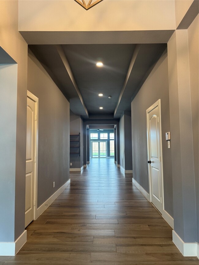 Building Photo - 6330 Bear Creek Court