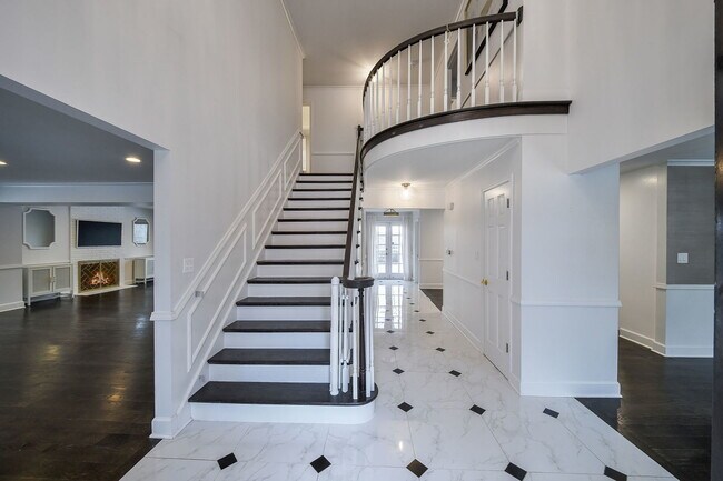 Building Photo - 945 Anne Rd