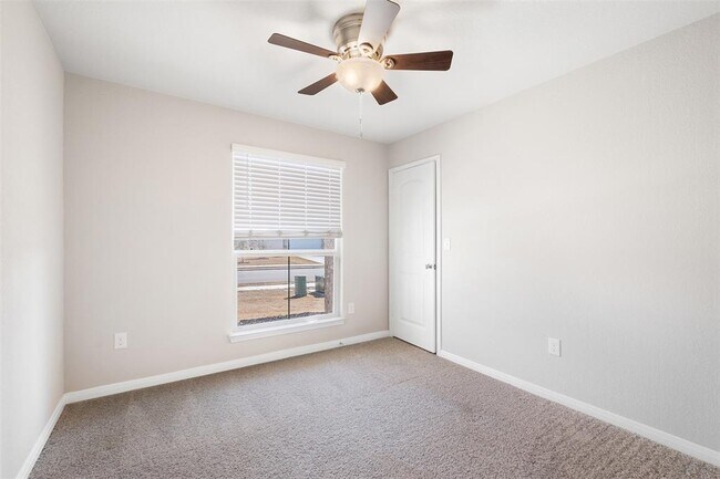 Foto del edificio - 117 Cranbrook Ln