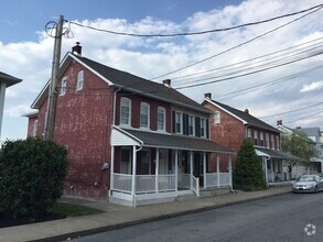 Building Photo - 555 Minor St