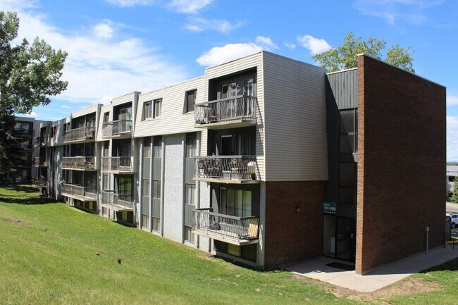 Photo du bâtiment - Bonaventure Apartments