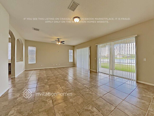 Building Photo - 2325 125th Dr E