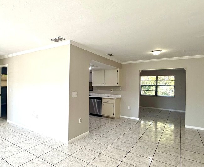 Foto del edificio - Single Family Home