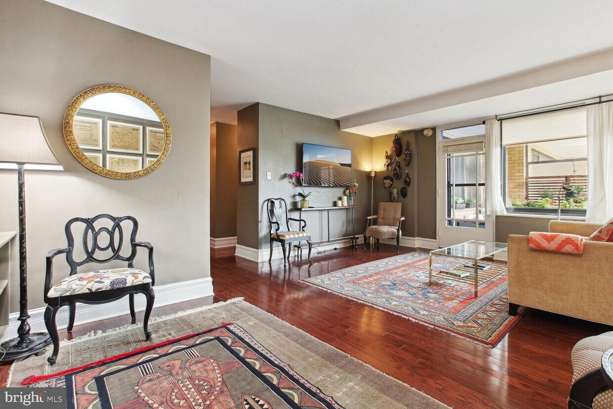 4740 Connecticut Ave NW Unit 1018, Washington, DC 20008 Apartment for