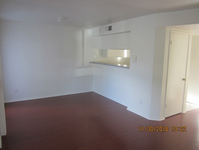 Building Photo - 254 W Ash Ave