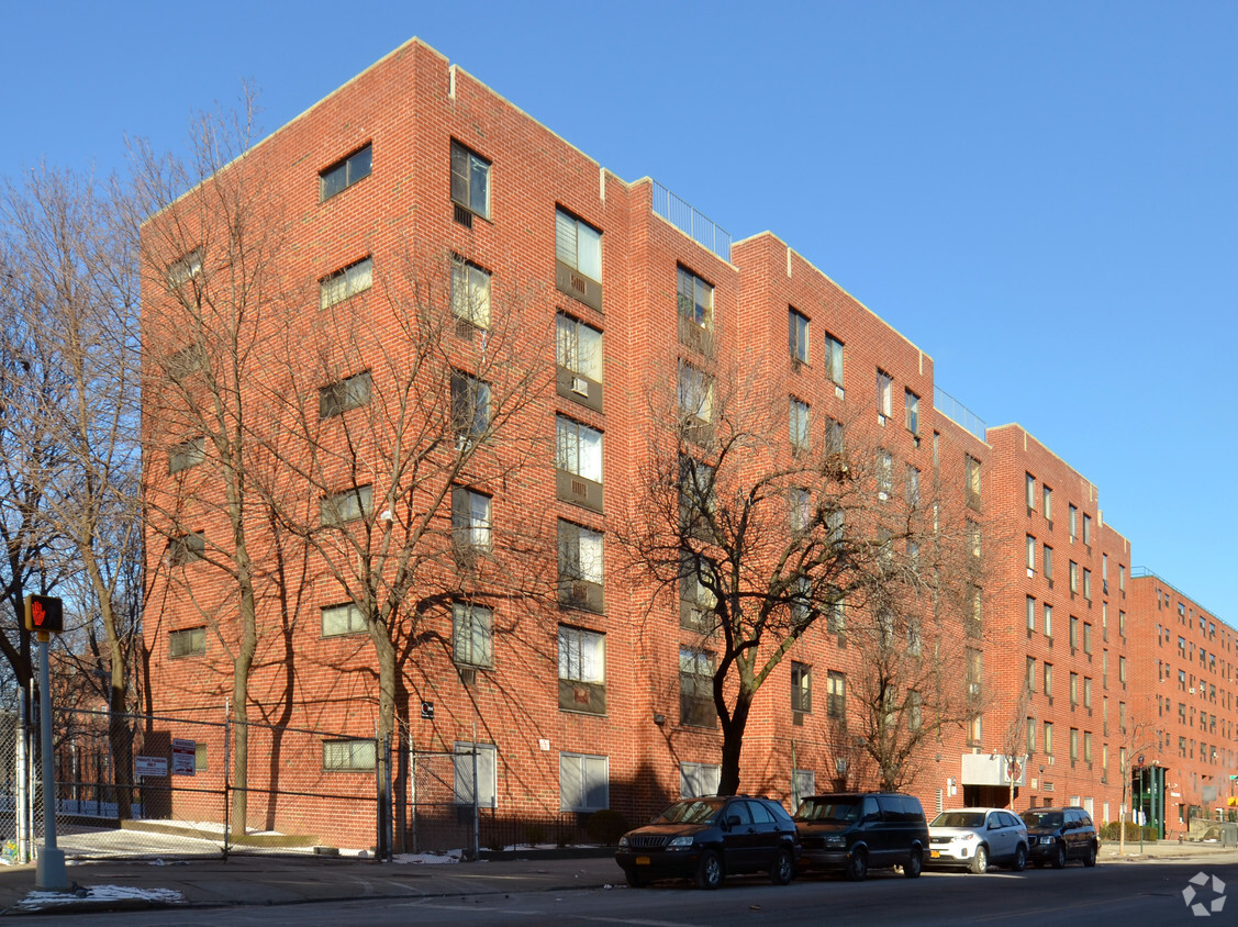 Christopher Court - Apartments in Bronx, NY | Apartments.com