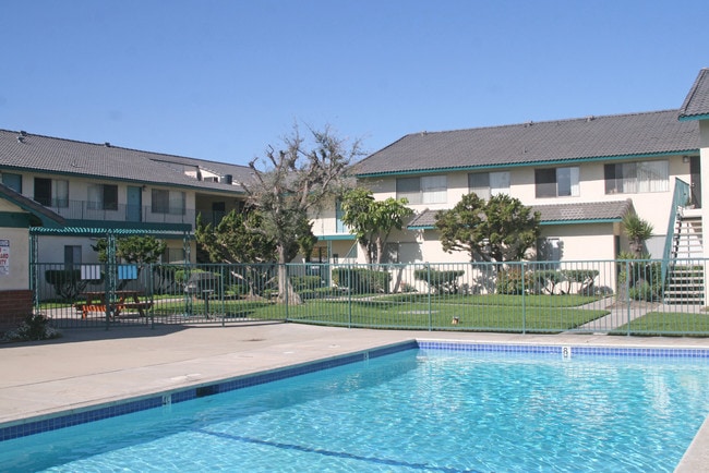 Building Photo - Lampson Village Apartments