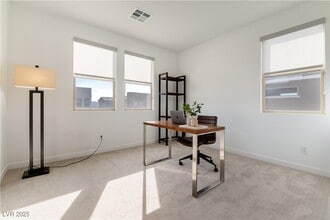 Building Photo - 2526 Verdello St