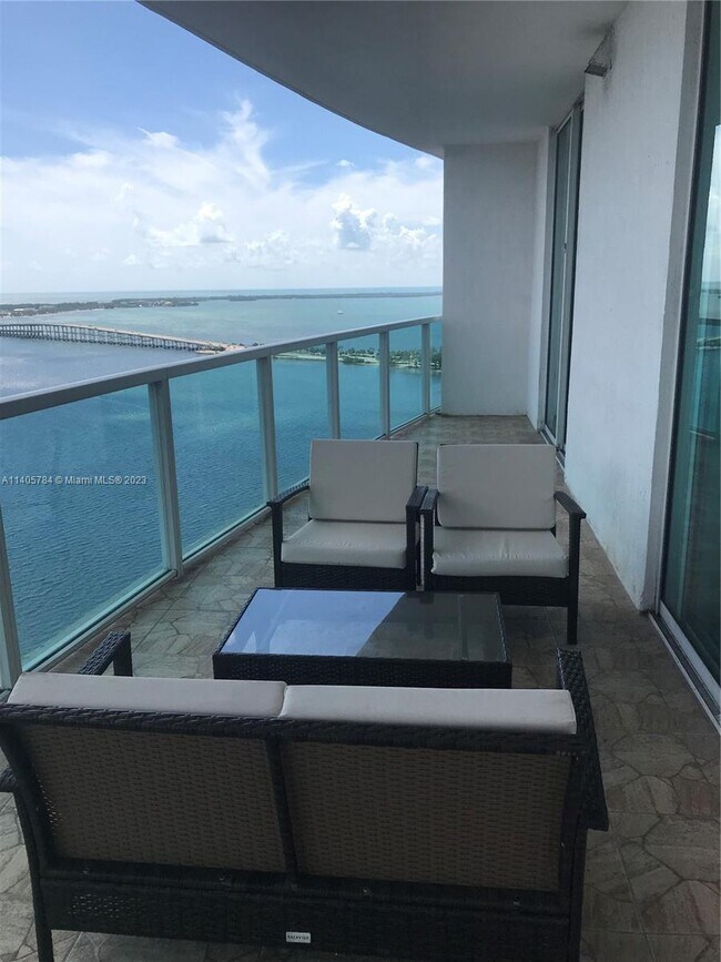 Foto del edificio - 2101 Brickell Ave