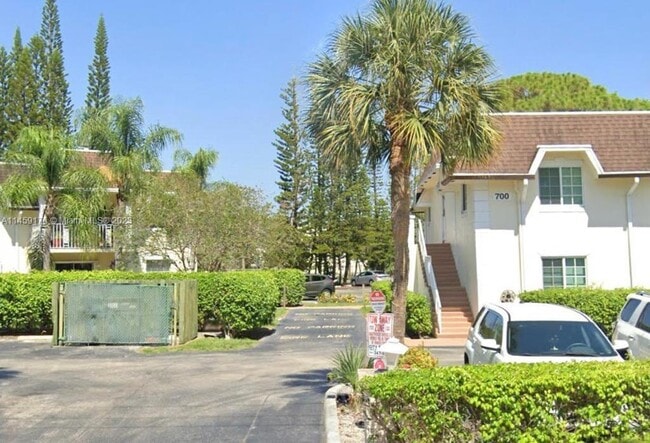 Foto del edificio - 700 SE 2nd Ave