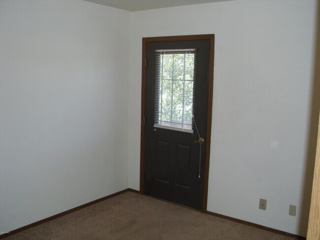 Building Photo - 501 W Santa Fe Ave