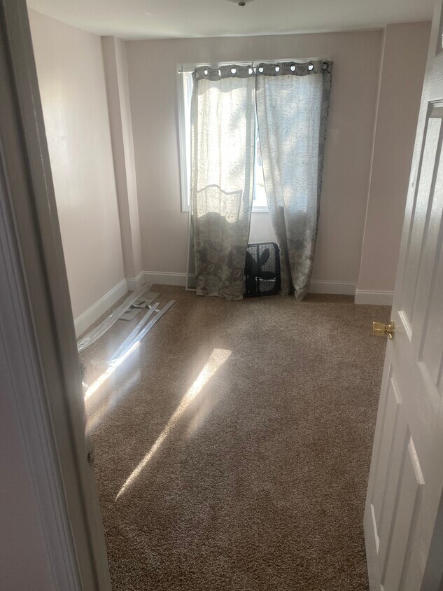Foto principal - 4312 4th St NW