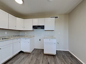 Building Photo - 17151 Ranch Country Rd