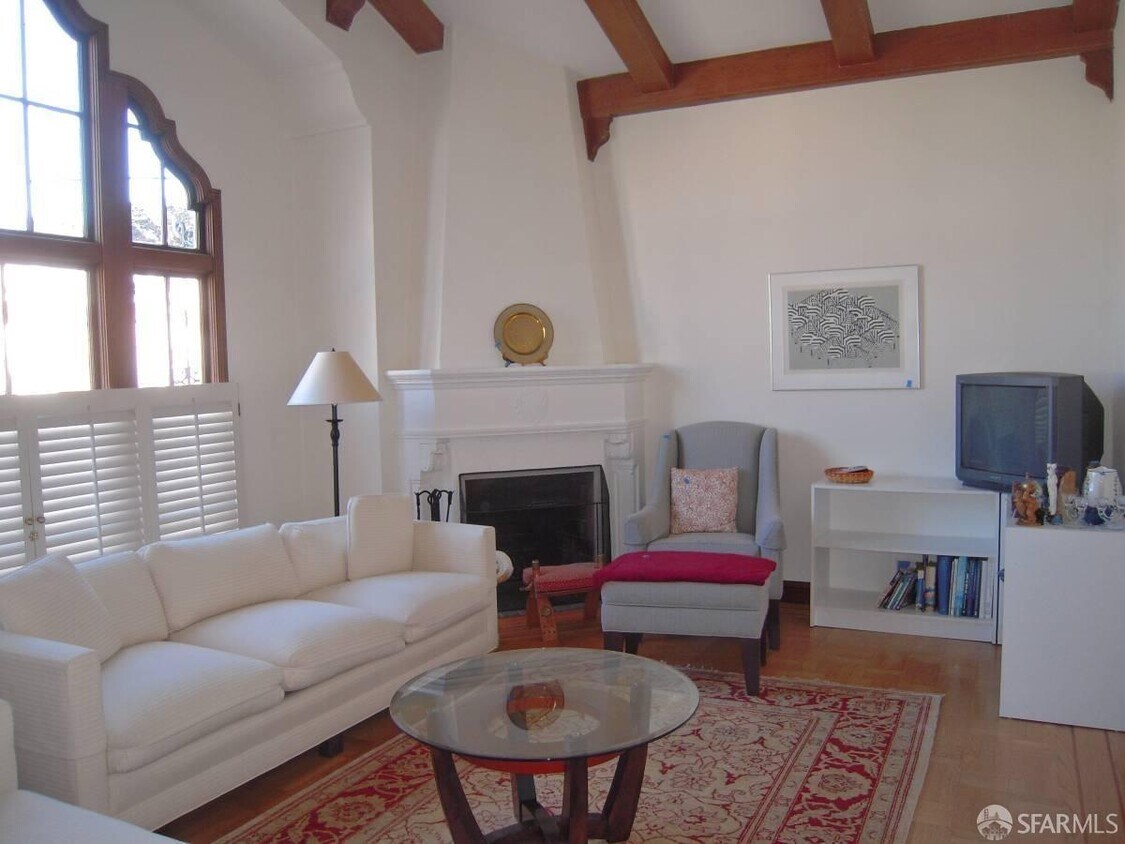 Foto principal - 855 30th Ave