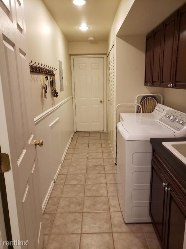 Building Photo - 2 br, 2 bath Condo - Silvercreek Condominiums