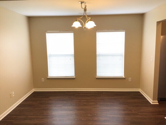 Building Photo - 5069 Carrington Court