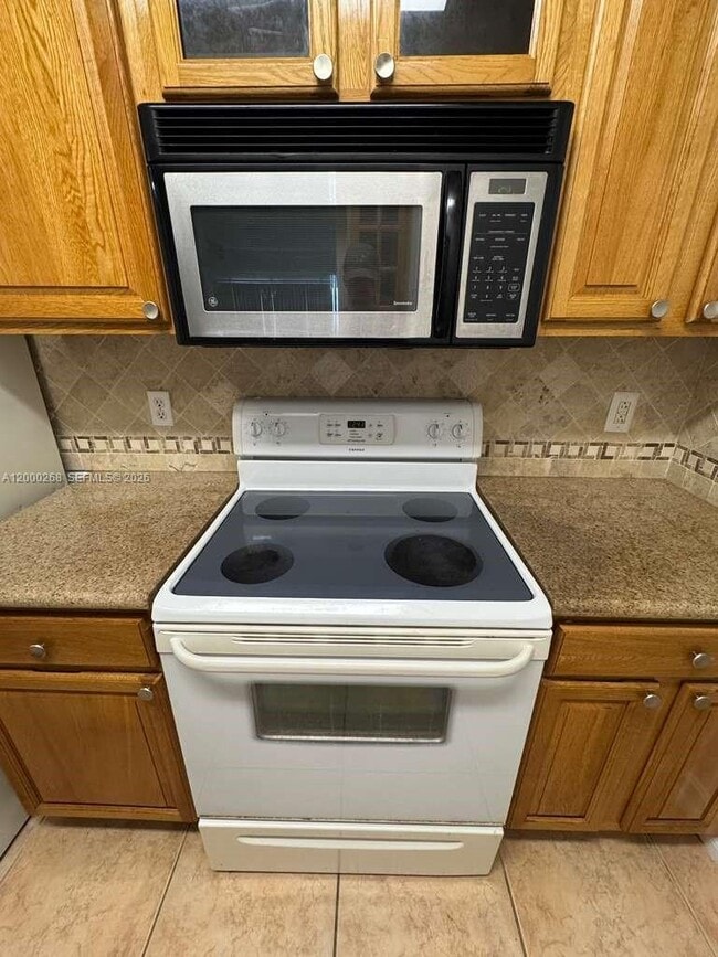 Building Photo - 4242 NW 2nd St