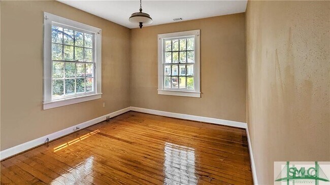 Foto del edificio - 1402 E 35th St