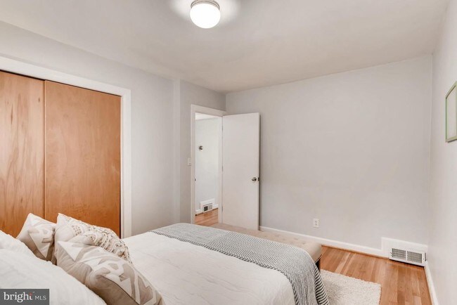 Foto del edificio - 5724 Greenspring Ave