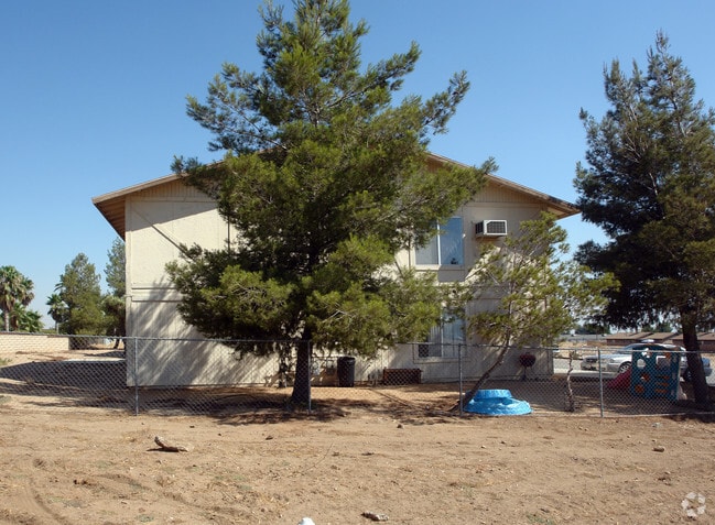 Building Photo - 8891 H Ave