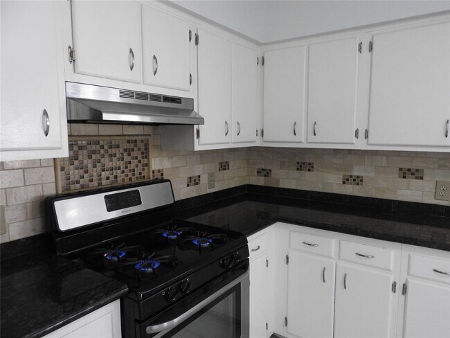 Foto del edificio - 10534 Alcott Dr