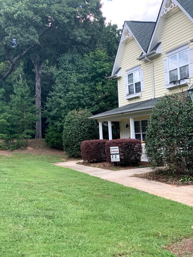 Foto principal - 2583 Clover Rd NW