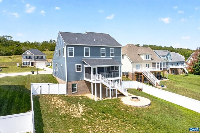 Building Photo - 180 Windsor Dr
