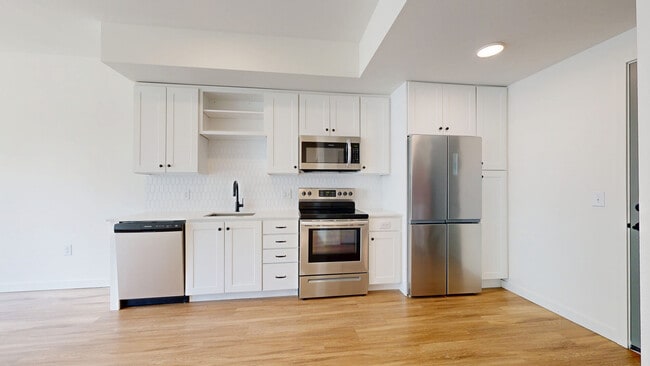Interior Photo - Heirloom
