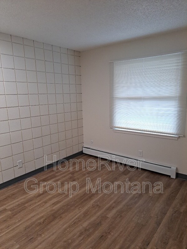 Foto del edificio - 707 SW Higgins Ave