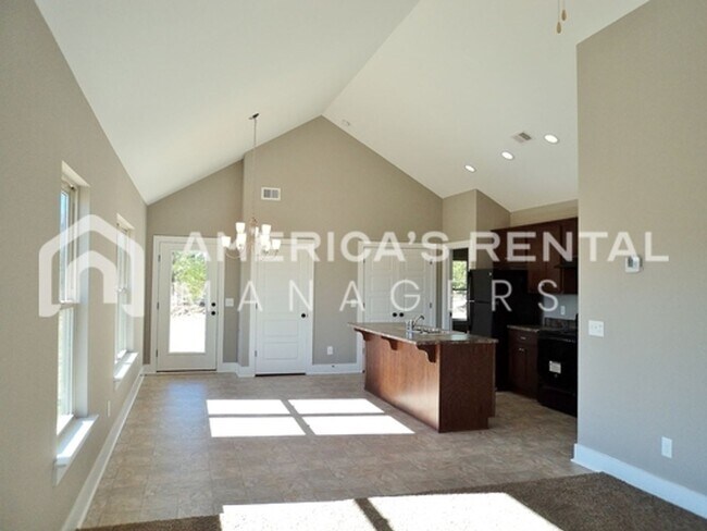 Foto del edificio - Home for rent in Warrior... Available to V...